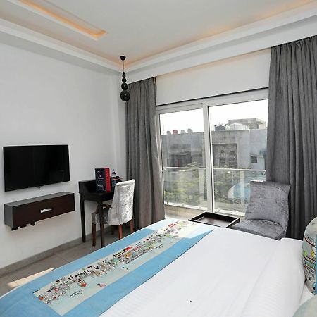 Oyo 11071 Hotel Tisya Delhi  Bagian luar foto