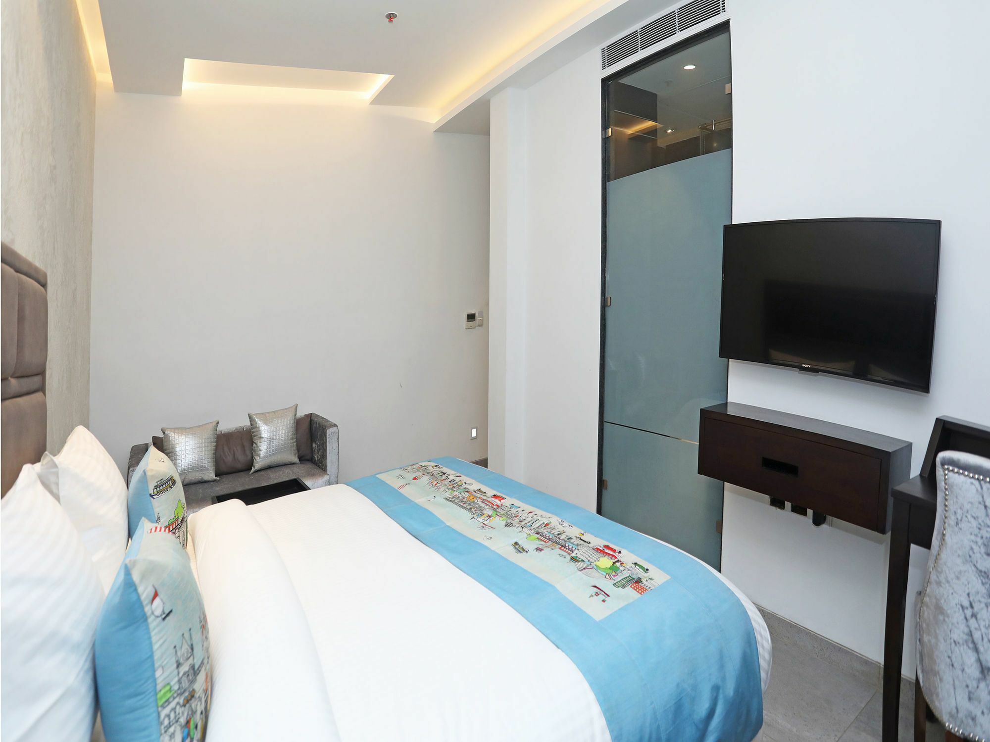 Oyo 11071 Hotel Tisya Delhi  Bagian luar foto